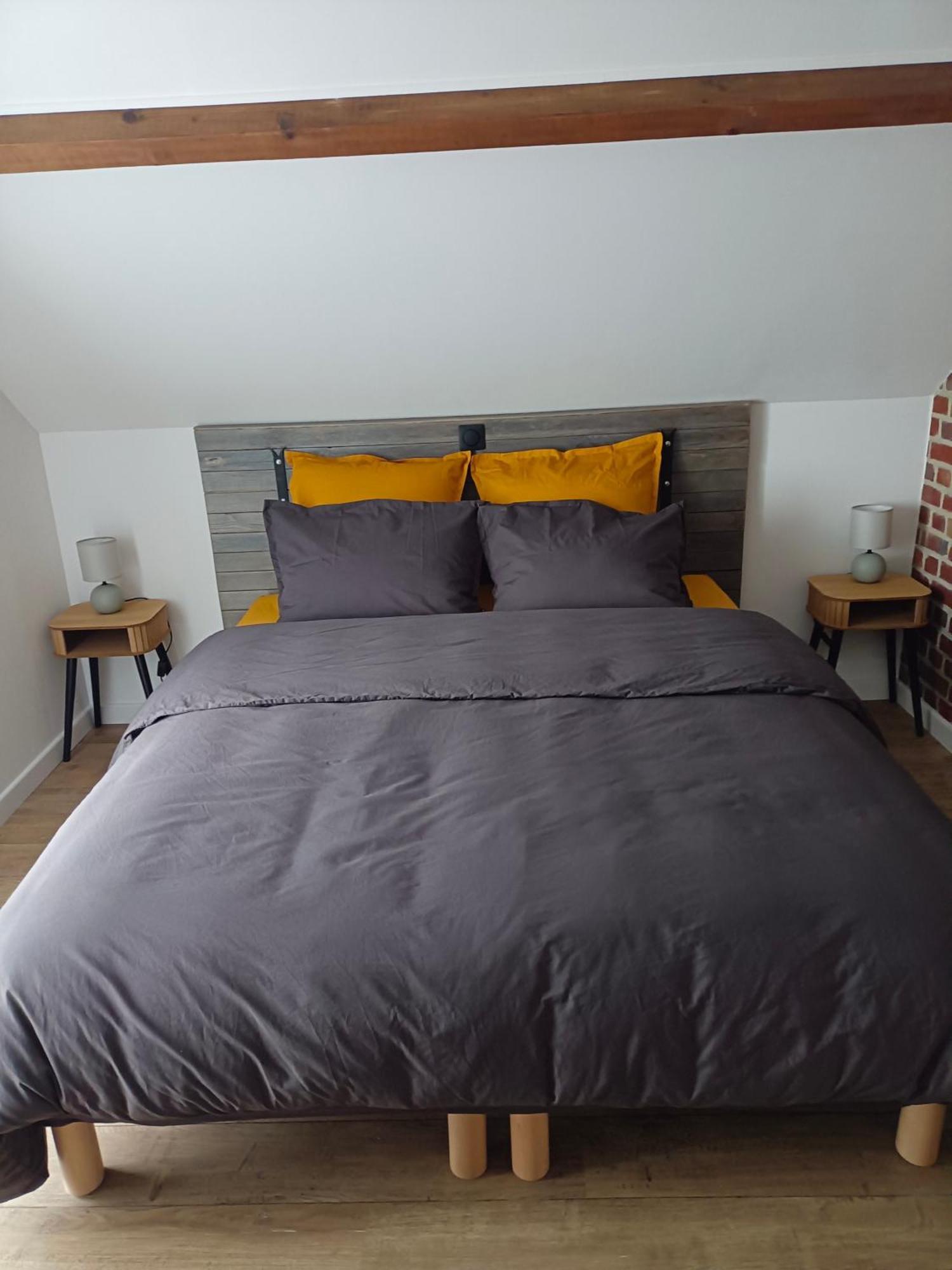 Au 112 Maison D'Hotes Estrees-Saint-Denis Esterno foto