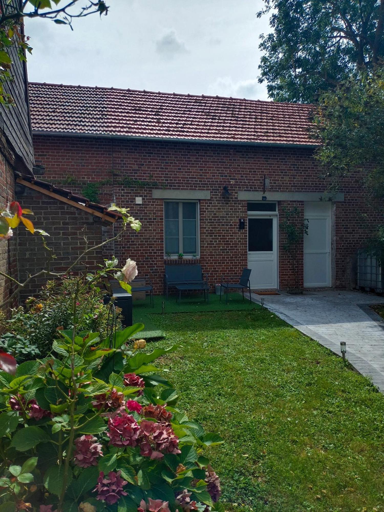 Au 112 Maison D'Hotes Estrees-Saint-Denis Esterno foto